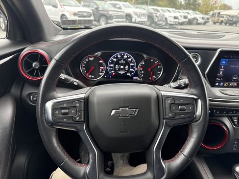 Used 2022 Chevrolet Blazer RS w/ Enhanced Convenience Package image 19