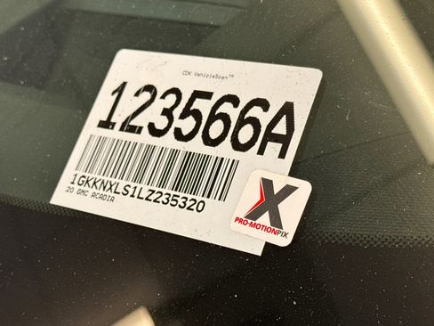 Used 2020 GMC Acadia Denali w/ Denali Ultimate Package image 31