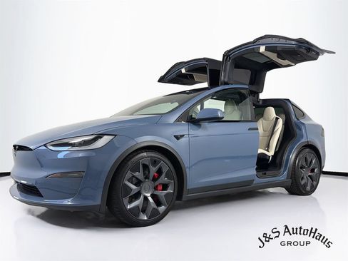 Used 2026 Tesla Model X Plaid AWD/4WD image 3