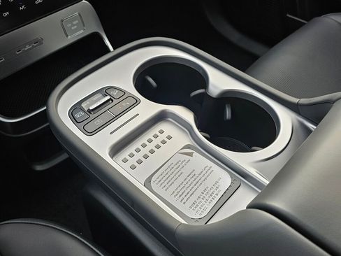 New 2026 Hyundai Ioniq 9 SEL image 21