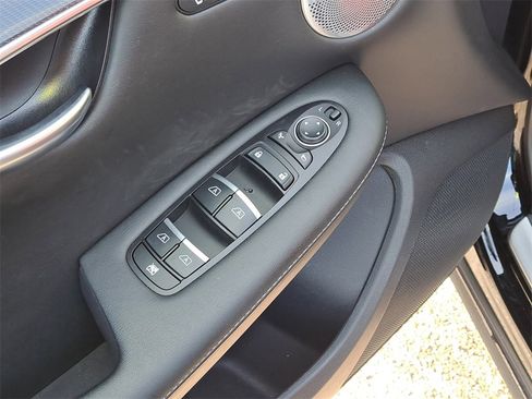 Used 2024 INFINITI QX50 Sport image 21