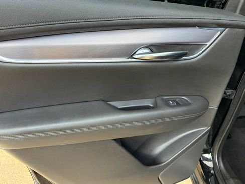 Used 2021 Cadillac XT6 Luxury AWD/4WD image 17
