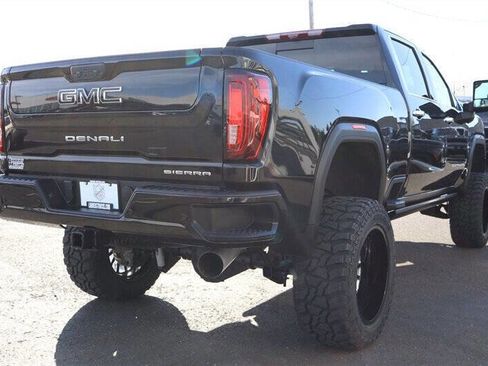 Used 2023 GMC Sierra 3500 Denali w/ Denali Black Diamond Edition image 5