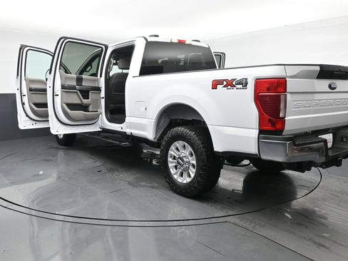 Used 2021 Ford F250 XLT w/ FX4 Off-Road Package AWD/4WD image 31