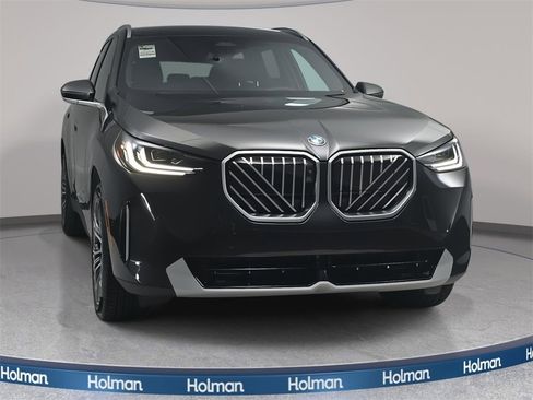 New 2026 BMW X3 xDrive30 w/ Premium Package image 2