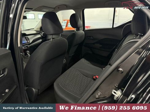 Used 2022 Nissan Kicks SV FWD image 26