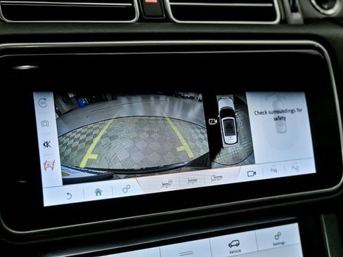 Used 2021 Land Rover Range Rover SV Autobiography Dynamic image 25