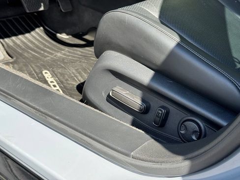 Certified 2023 Honda Accord Touring image 12