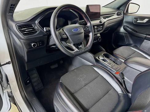 Used 2025 Ford Escape ST-Line FWD image 7