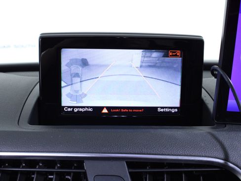 Used 2018 Audi Q3 2.0T Premium image 23