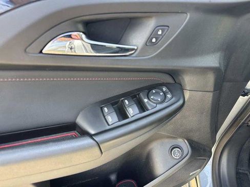 Used 2023 Chevrolet TrailBlazer RS w/ Sun and Liftgate Package FWD image 20