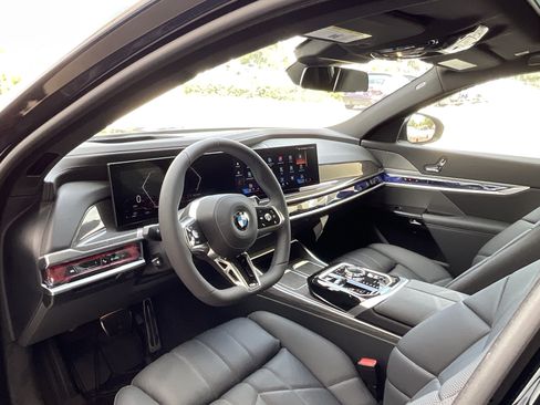 New 2026 BMW 740i w/ Executive Package RWD image 9