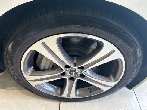 Used 2020 Mercedes-Benz E 450 4MATIC Wagon image 23