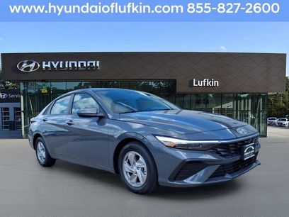 New 2026 Hyundai Elantra SE