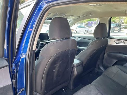 Used 2023 Kia Forte LXS w/ LXS Technology Package image 33