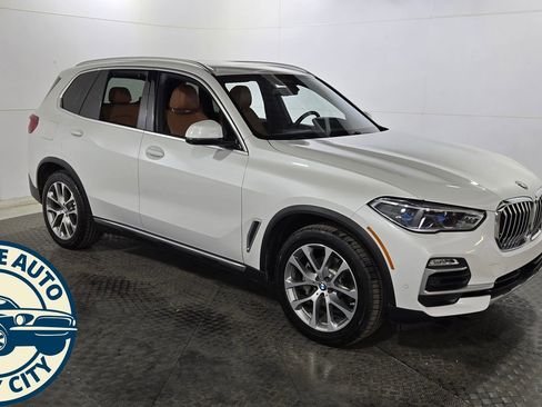 Used 2019 BMW X5 xDrive40i w/ Executive Package AWD/4WD image 9