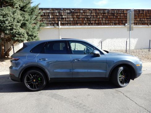 Used 2019 Porsche Cayenne AWD/4WD image 4