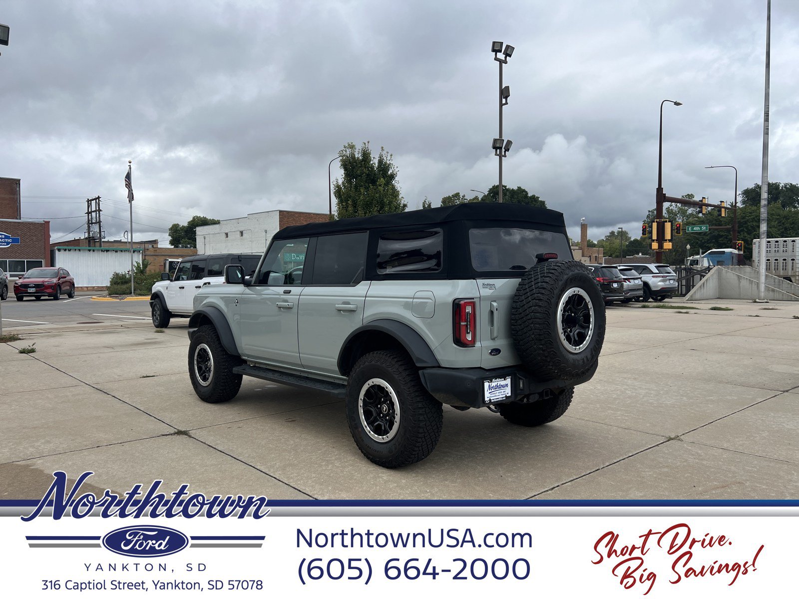 Used 2021 Ford Bronco Outer Banks w/ Sasquatch Package AWD/4WD image 7