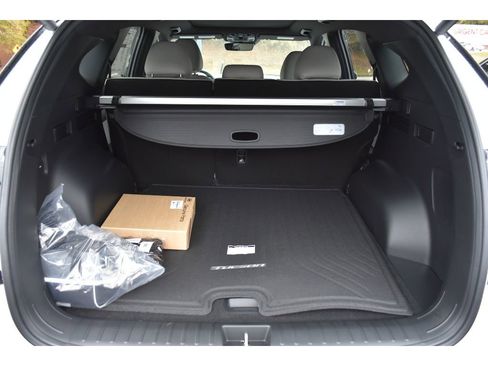 New 2026 Hyundai Tucson Limited image 11