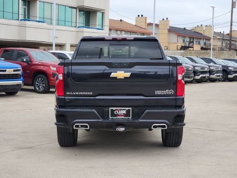Used 2024 Chevrolet Silverado 1500 High Country w/ High Country Premium Package AWD/4WD image 13