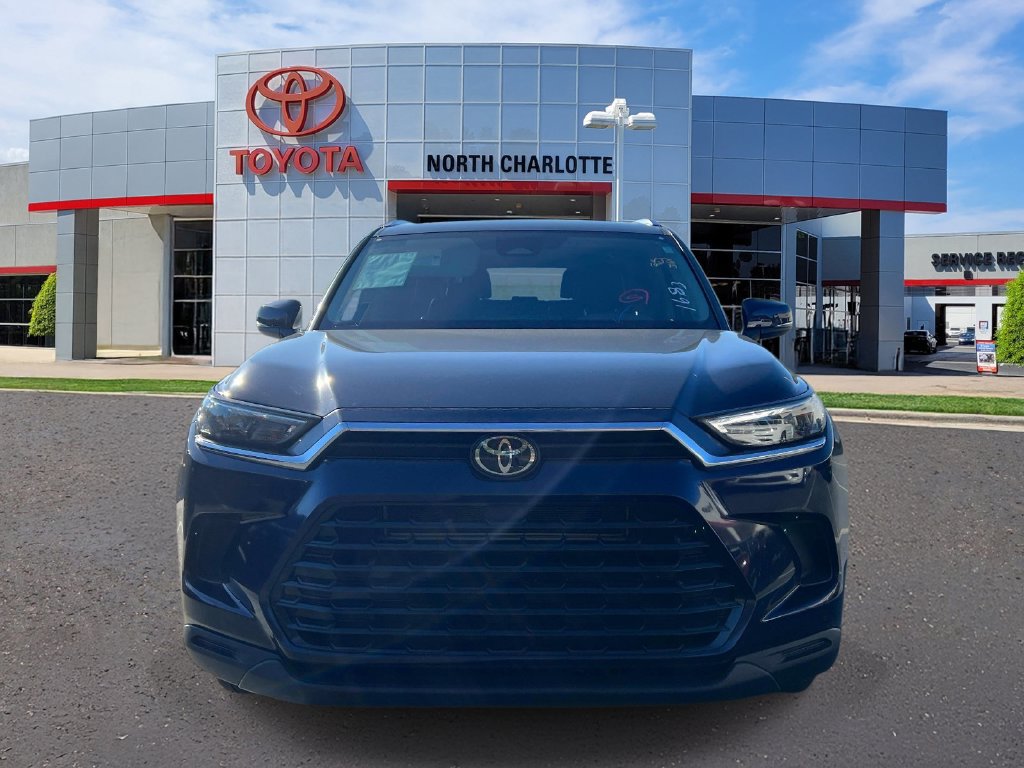 Used 2025 Toyota Grand Highlander AWD Hybrid image 3
