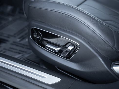 Certified 2022 Audi A8 L 3.0T w/ Executive Package image 22