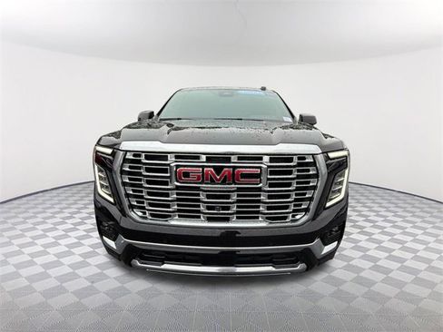Used 2026 GMC Yukon XL Denali w/ Advanced Technology Package image 8