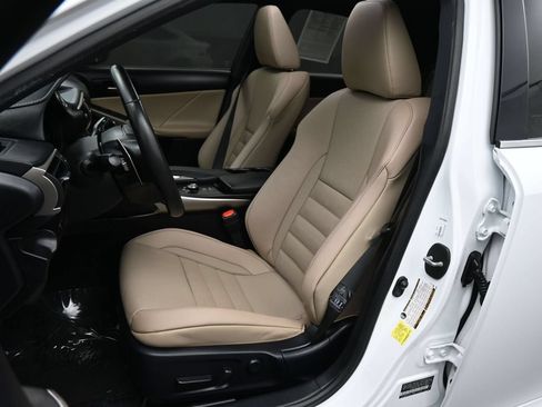 Used 2020 Lexus IS 300 F Sport w/ F Sport Package AWD/4WD image 17
