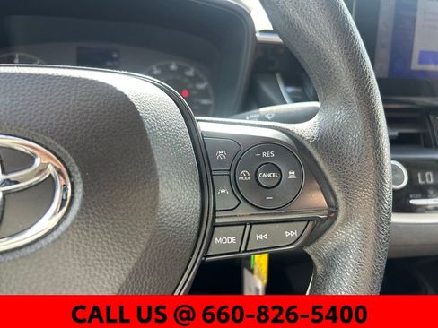Used 2024 Toyota Corolla LE FWD image 11