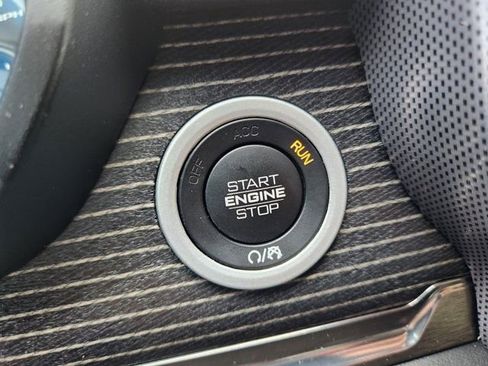 Used 2020 RAM 1500 Limited w/ Body Color Bumper Group image 8