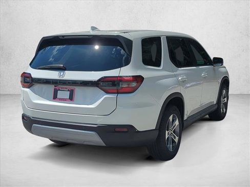 Used 2025 Honda Pilot EX-L image 5