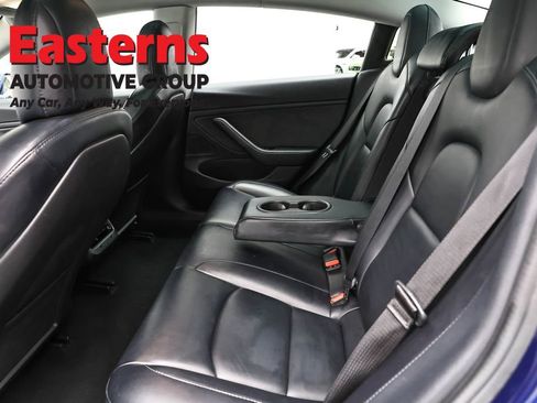 Used 2018 Tesla Model 3 Mid Range RWD image 17