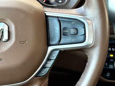 Used 2022 RAM 1500 Laramie AWD/4WD image 25