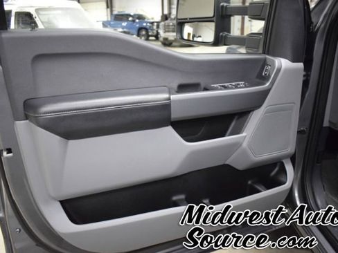 Used 2024 Ford F350 XLT image 12