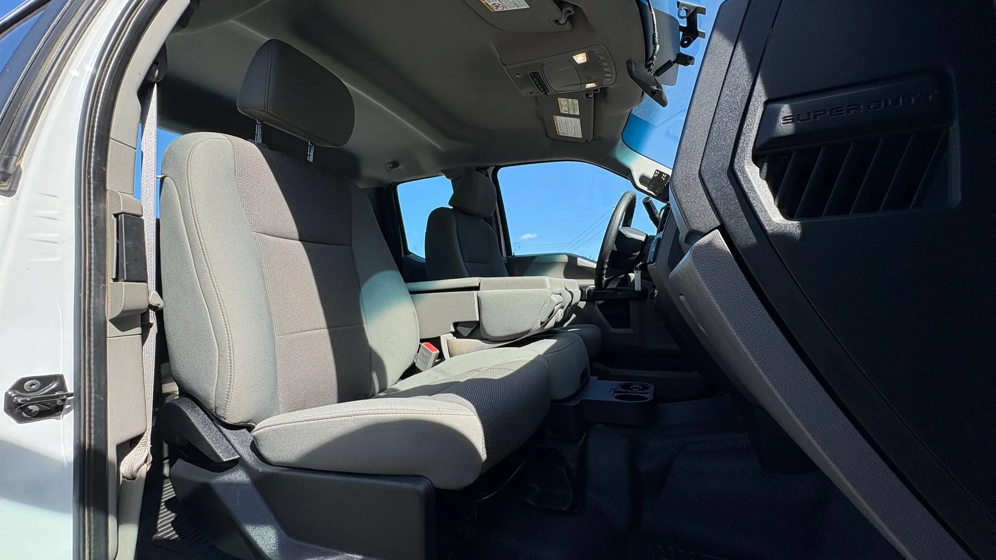 Used 2019 Ford F250 XL w/ Power Equipment Group AWD/4WD image 26