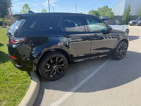 Used 2025 Land Rover Discovery Sport S AWD/4WD image 5