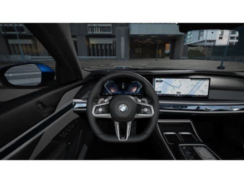Used 2025 BMW 740i RWD image 13