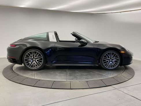 Certified 2022 Porsche 911 Targa 4S AWD/4WD image 8