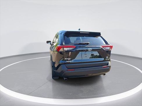 Certified 2024 Toyota RAV4 LE AWD/4WD image 9