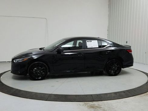 Used 2025 Nissan Sentra SR w/ Midnight Edition image 4