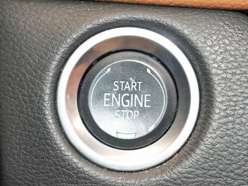 Used 2024 Cadillac XT4 Sport AWD/4WD image 28