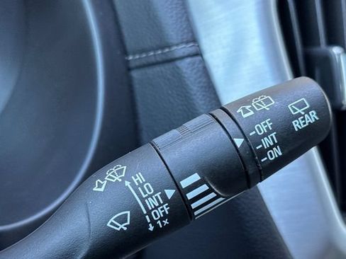 Used 2024 GMC Terrain SLE FWD image 39