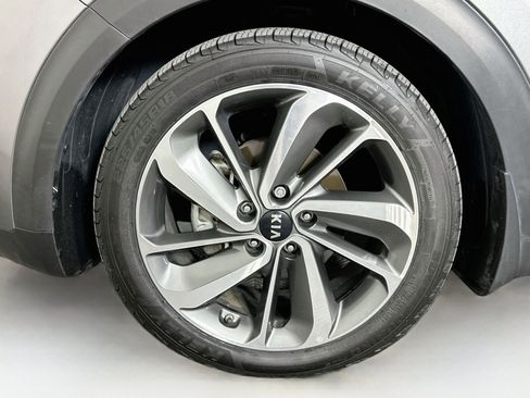 Used 2018 Kia Niro Touring FWD image 11
