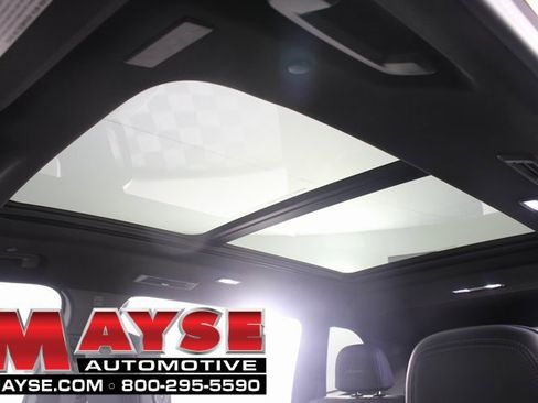 New 2026 Buick Enclave Avenir w/ Super Cruise Package image 10