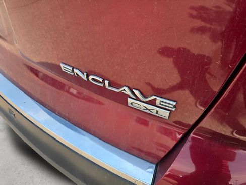 Used 2010 Buick Enclave CXL AWD/4WD image 18