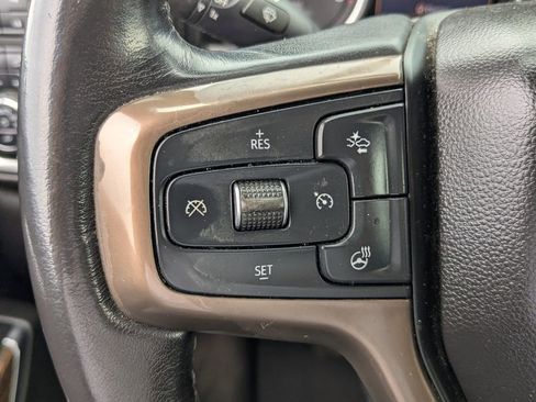 Used 2020 Chevrolet Silverado 1500 High Country w/ Technology Package image 25