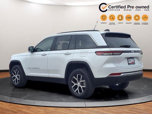 Used 2024 Jeep Grand Cherokee Limited RWD image 17