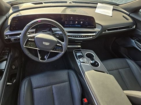 Certified 2023 Cadillac Lyriq AWD image 14