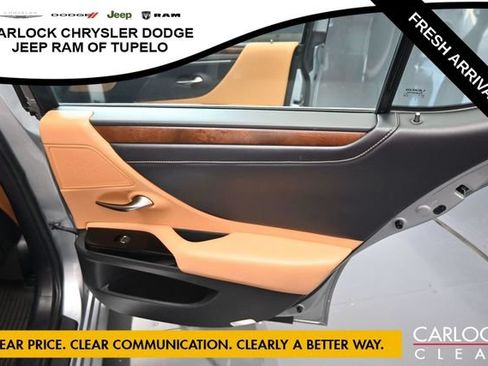 Used 2024 Lexus ES 250 w/ Premium Package AWD/4WD image 34