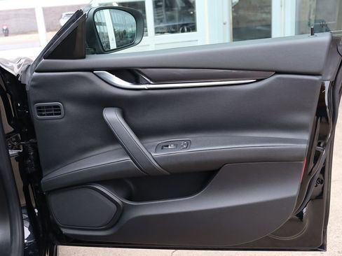 Used 2019 Maserati Ghibli image 36